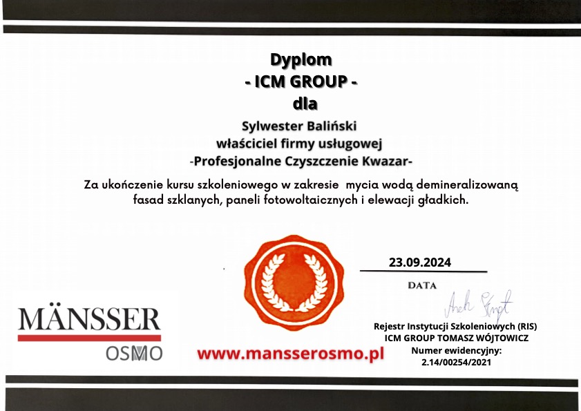 Certyfikujemy się szkoleniem z zakresu mycia wodą demineralizowaną fasad szklanych, paneli fotowoltaicznych i elewacji gładkich
