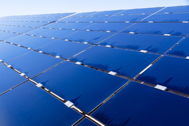 Czyste panele solarne